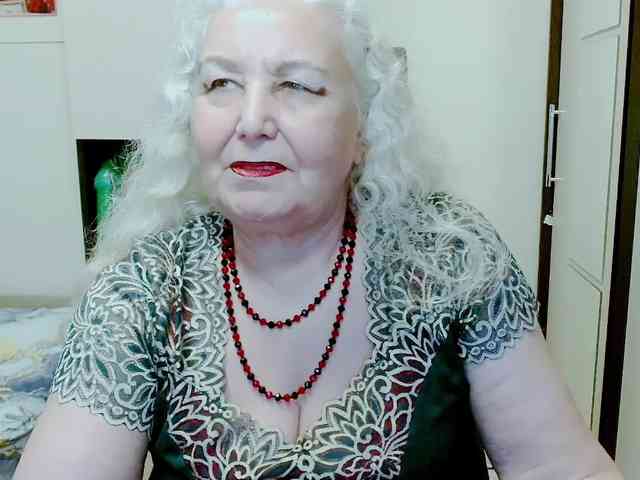 Model: GrannyWants