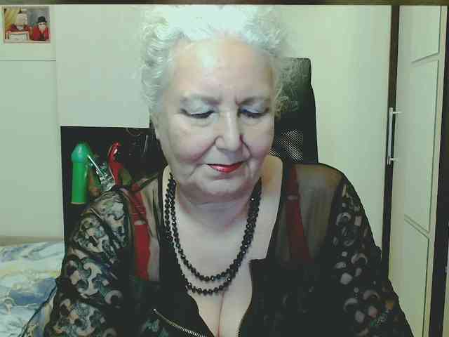 Model: GrannyWants
