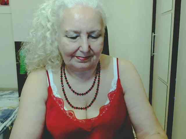 Model: GrannyWants