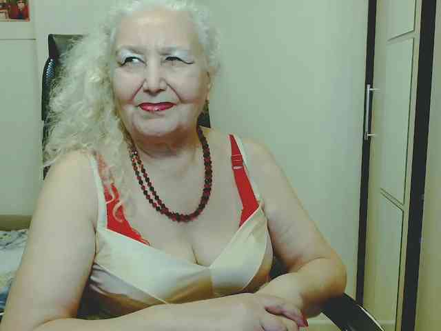 Model: GrannyWants