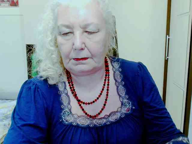 Model: GrannyWants
