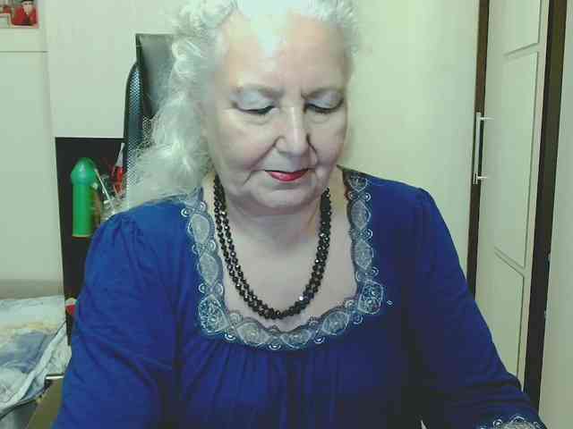 Model: GrannyWants