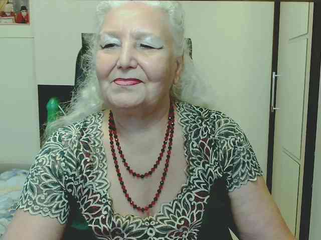 Model: GrannyWants