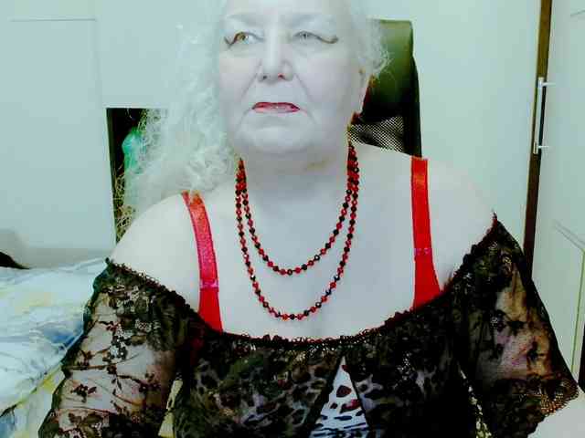 Model: GrannyWants