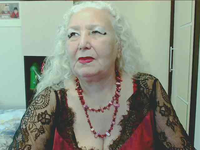 Model: GrannyWants