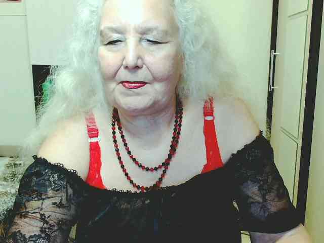 Model: GrannyWants