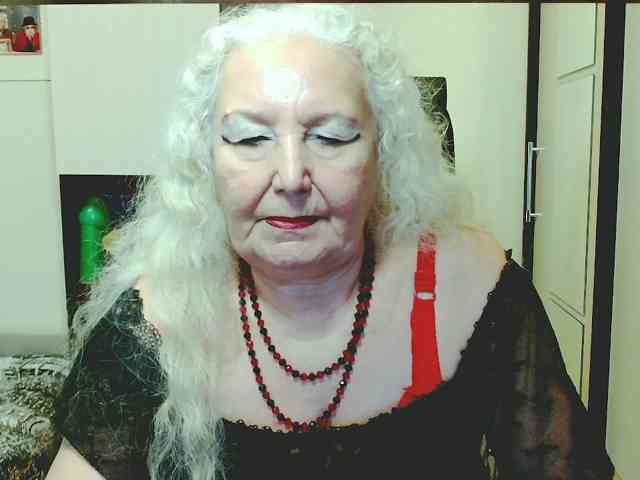 Model: GrannyWants