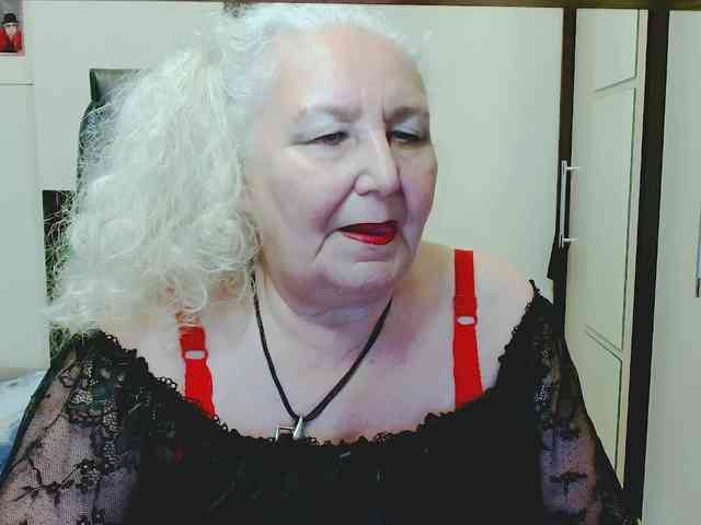 GrannyWants webcam