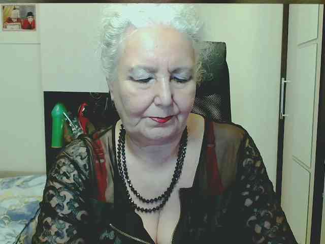 grannywants Live Webcam on BongaCams