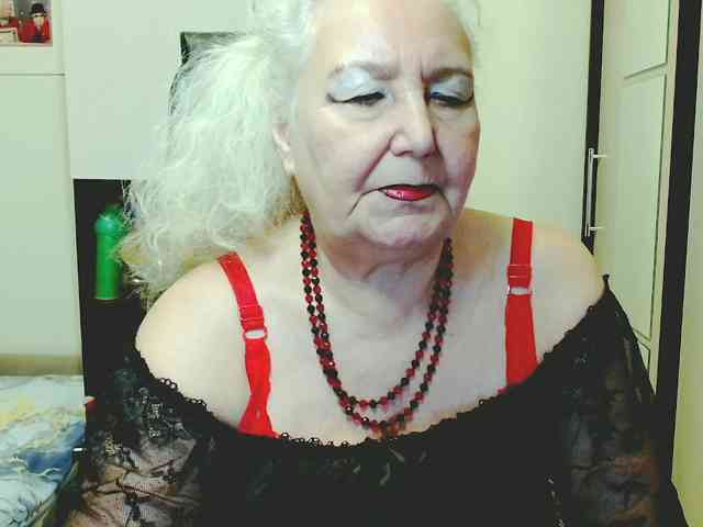 Model: GrannyWants