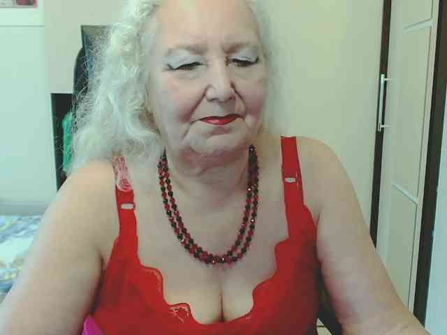 Model: GrannyWants