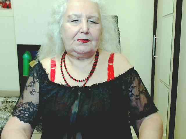 Model: GrannyWants