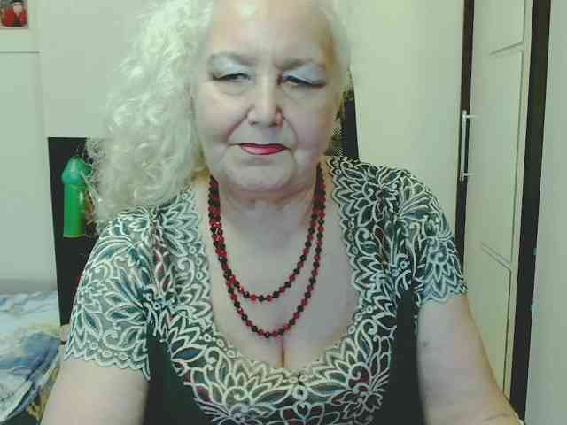 Model: GrannyWants