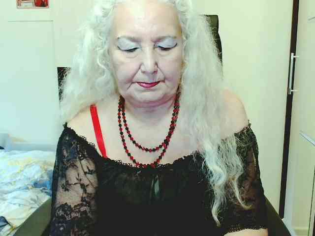 Model: GrannyWants