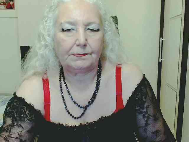 Model: GrannyWants