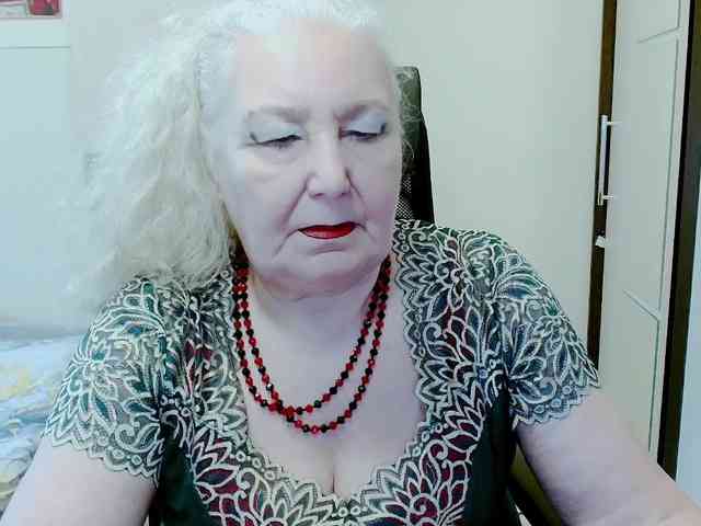 Model: GrannyWants