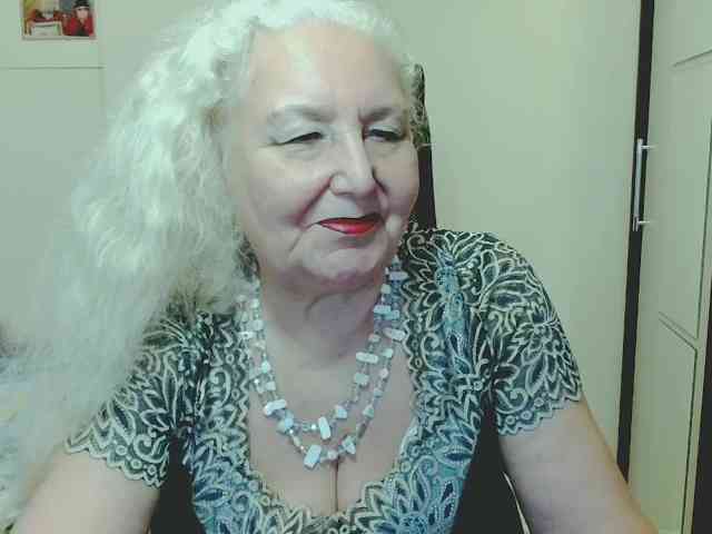 Model: GrannyWants