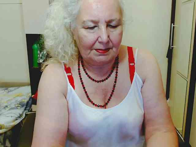 Model: GrannyWants