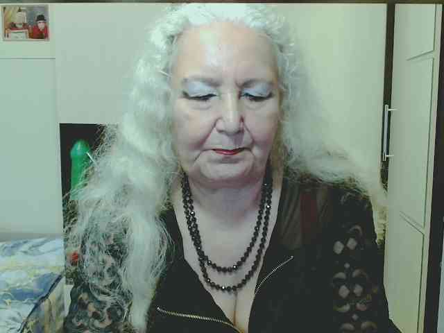 Model: GrannyWants