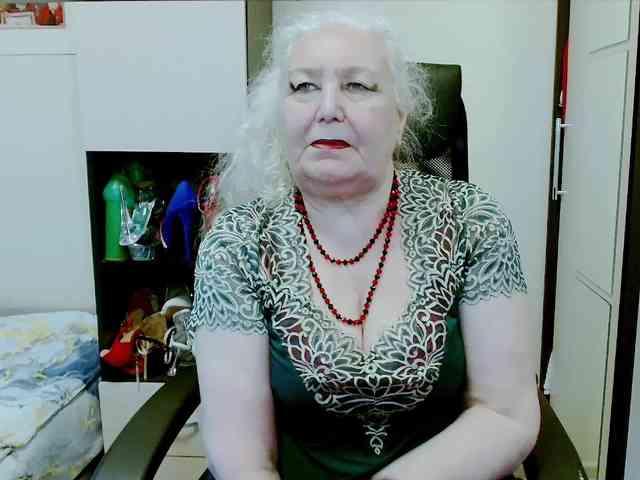 Model: GrannyWants