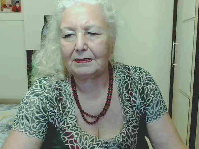 Model: GrannyWants