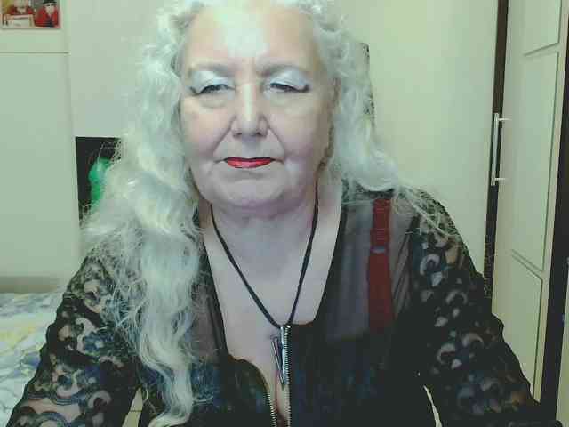 Model: GrannyWants