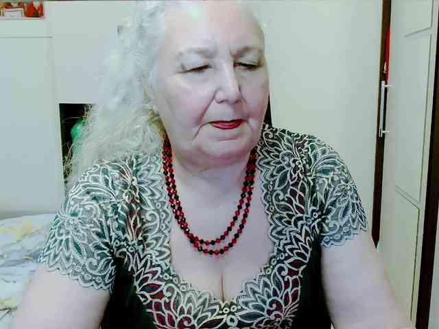 Model: GrannyWants