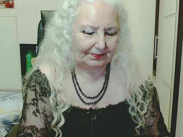 Model: GrannyWants