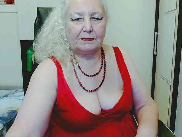 GrannyWants's Sexcam
