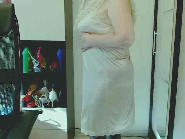 Model: GrannyWants