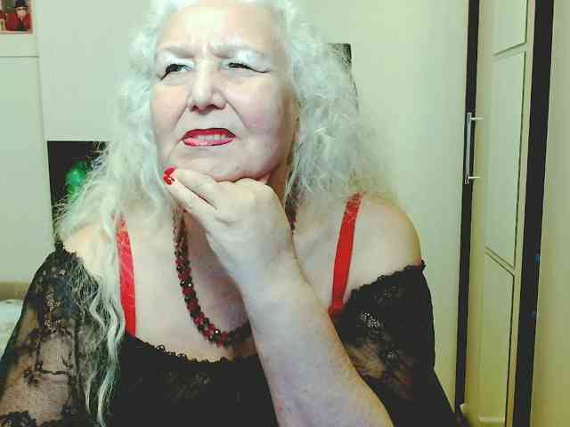 Model: GrannyWants