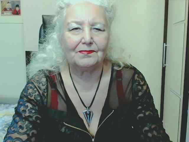Model: GrannyWants