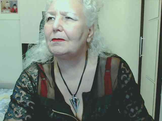 Model: GrannyWants