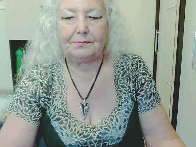 Model: GrannyWants