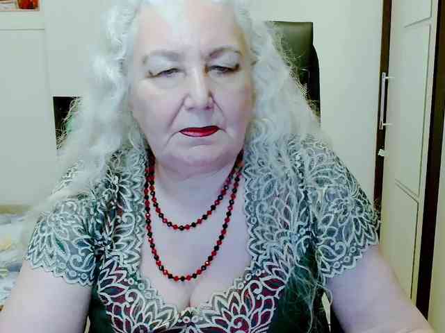 Model: GrannyWants