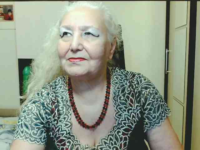 Model: GrannyWants