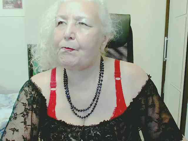 Model: GrannyWants