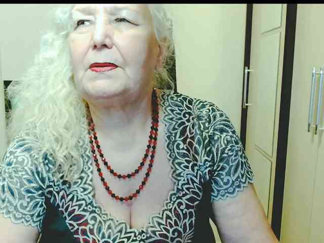 Model: GrannyWants