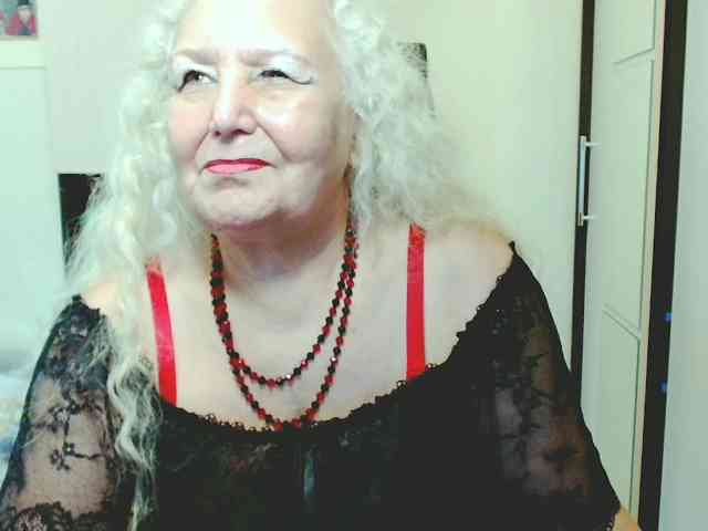Model: GrannyWants