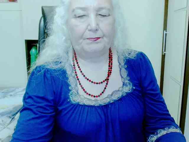 Model: GrannyWants