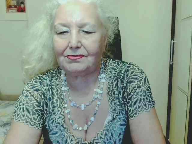 Model: GrannyWants