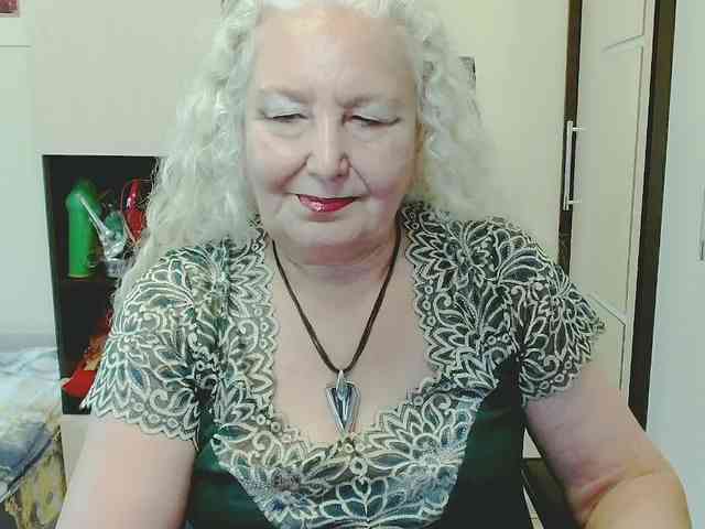 Model: GrannyWants