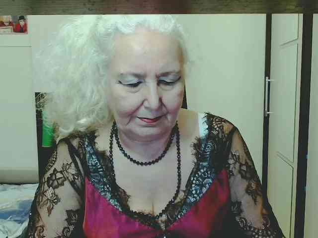 Model: GrannyWants