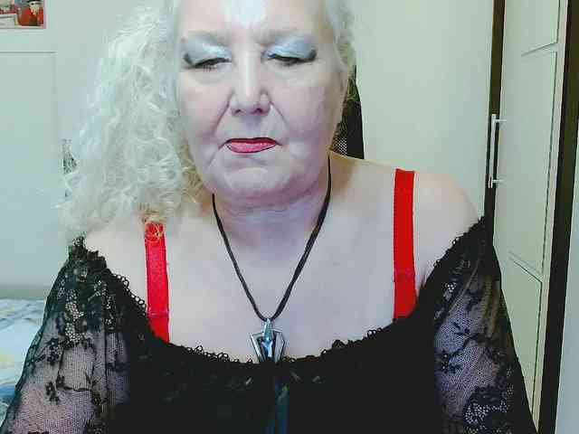Model: GrannyWants