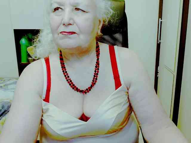 Model: GrannyWants
