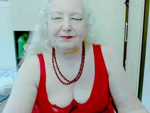 GrannyWants webcam