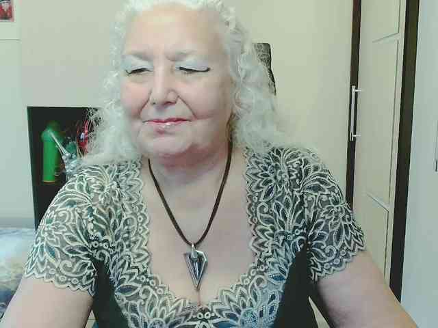Model: GrannyWants