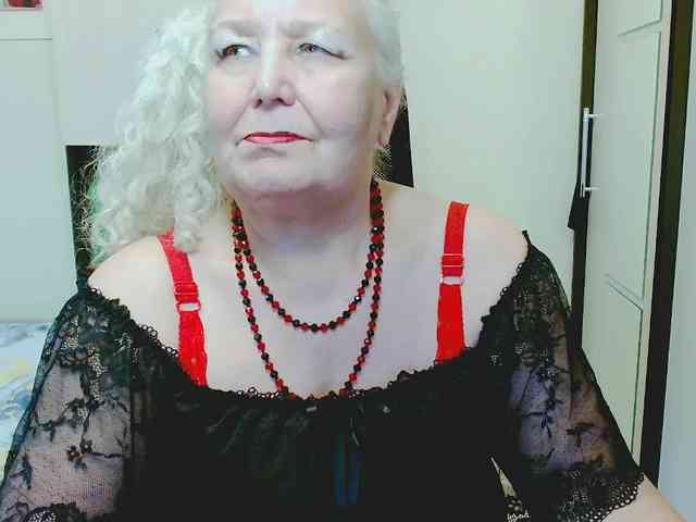 grannywants's live room