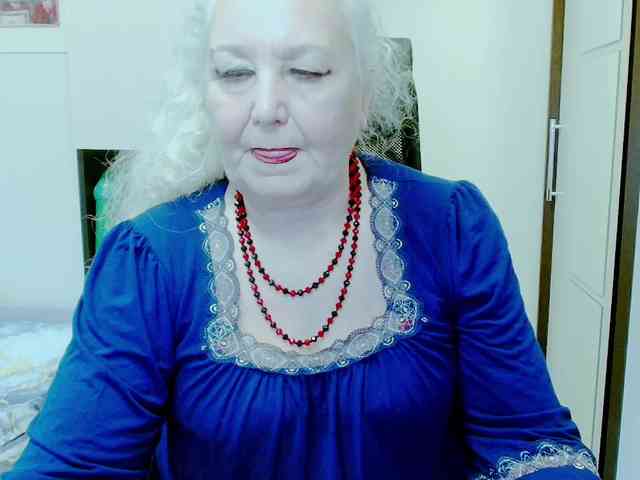 Model: GrannyWants