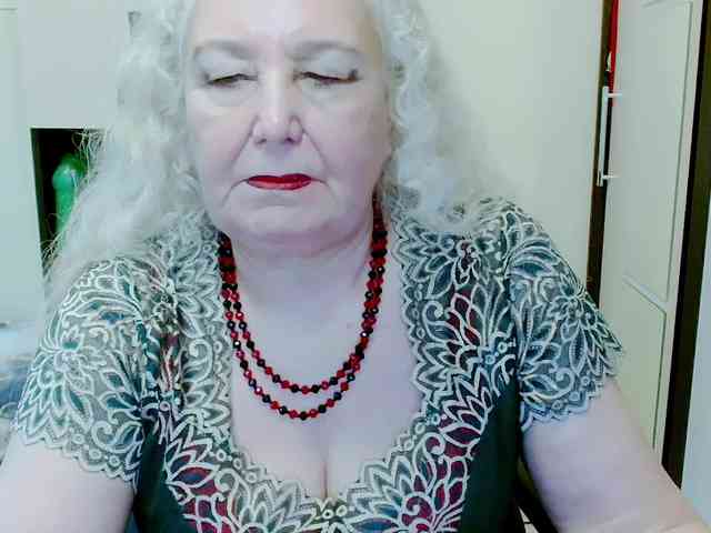 Model: GrannyWants